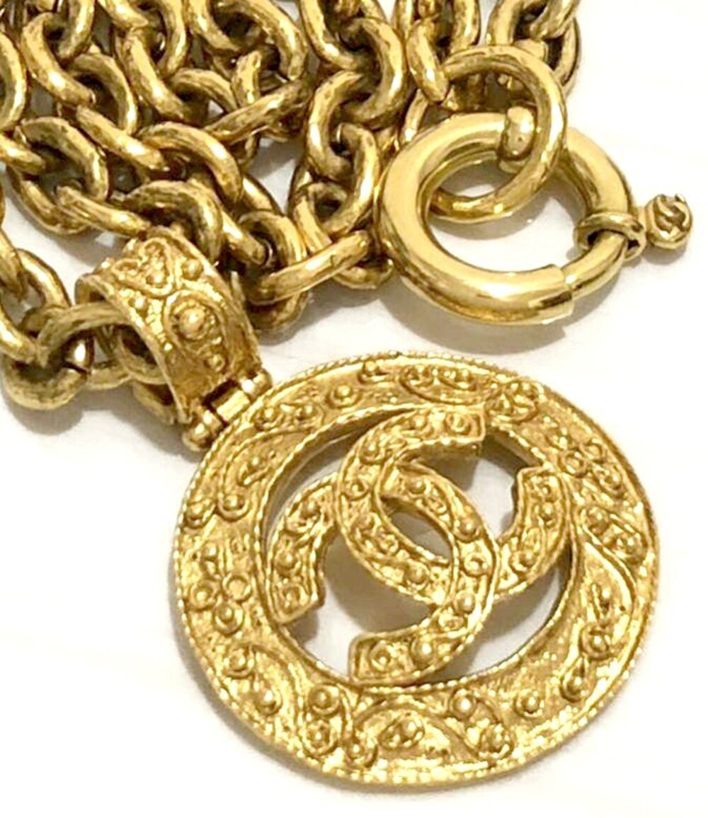Chanel Cc Logo Round Vintage Necklace #355030C79B